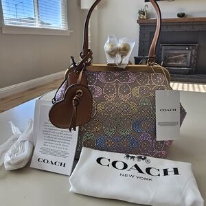 🩷Crystal Signature Jacquard Kisslock Frame Bag 16 🩷